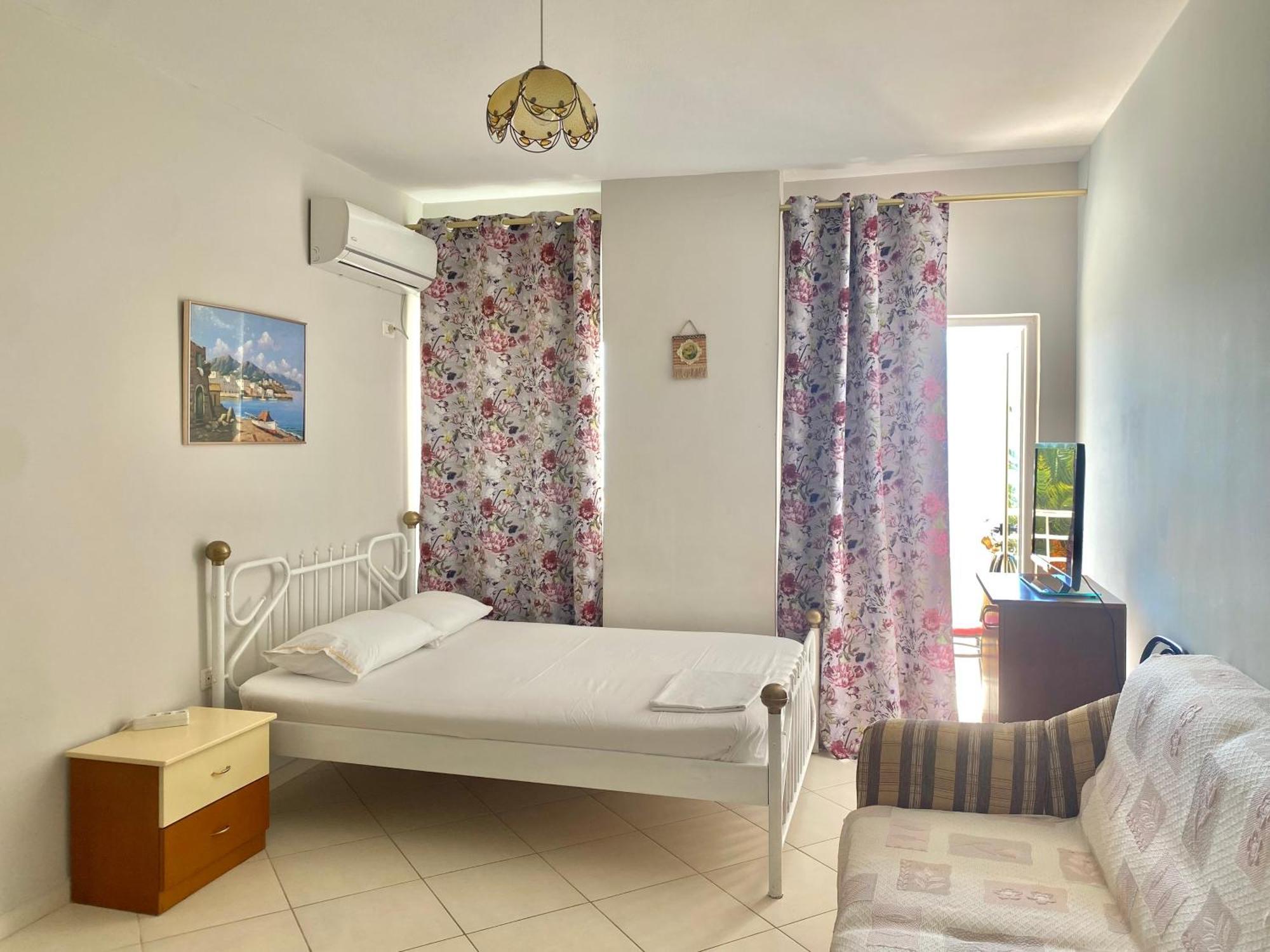 Caramel Sun Studios Apts Σαράντα Εξωτερικό φωτογραφία